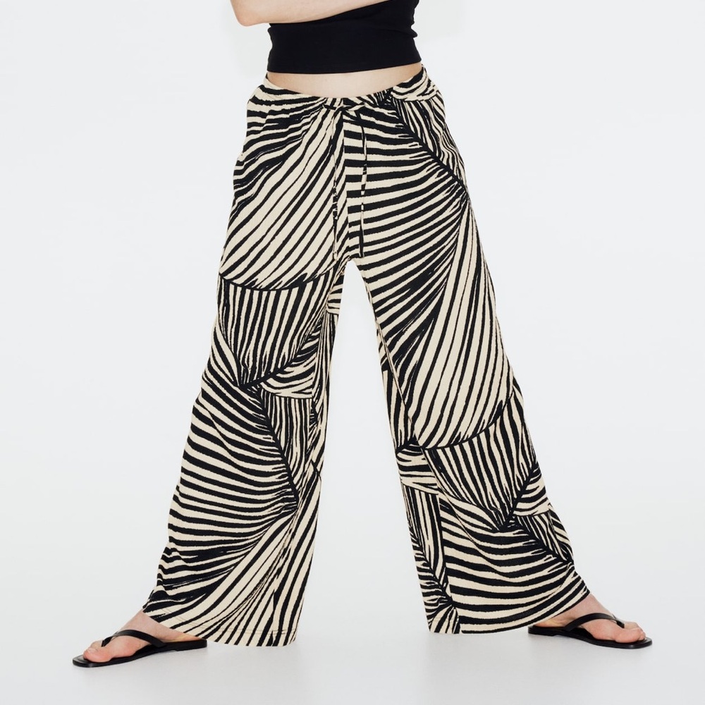 Elegant Black and Cream Women's Pants